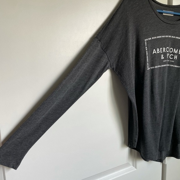 Abercrombie and Fitch shirt - Picture 2 of 3